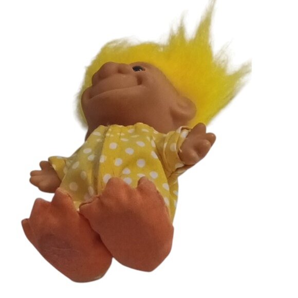 Vintage 1980s Russ Yellow-Haired Troll Doll Duck Wearing Yellow Polkadot Onesey - Picture 4 of 4